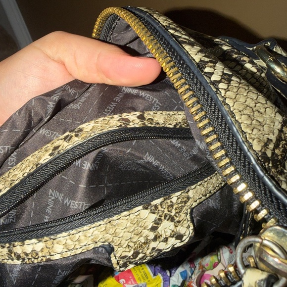 Nine West Faux Snakeskin pattern - Picture 3 of 3